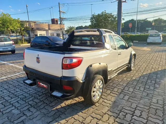 Carro Fiat Strada 2014 Adventure 1.8 16V (Flex) (Cabine Estendida)