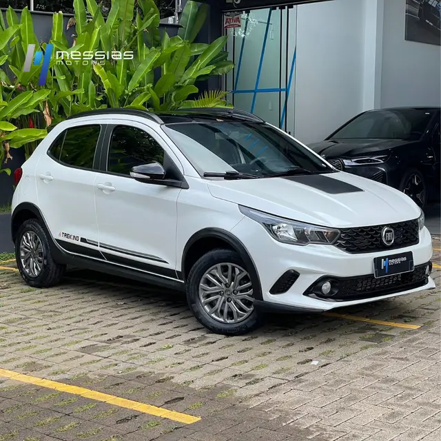 Carro Fiat Argo 2020 1.3 Trekking (Flex)