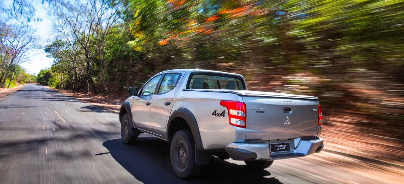 Mitsubishi L200 Triton Outdoor GLS 2.4 Turbo AT 4X4