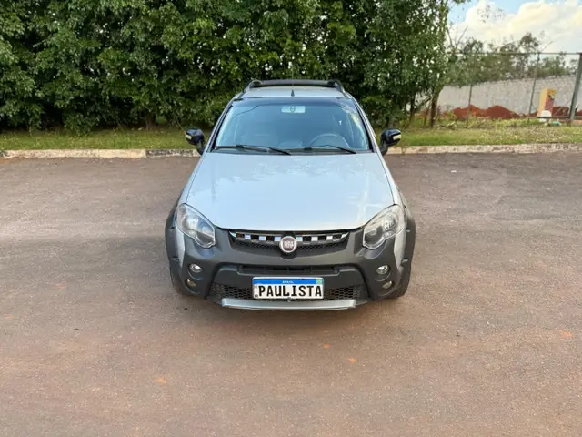 Carro Fiat Strada 2013 Adventure 1.8 16V Dualogic (Flex) (Cabine Dupla)