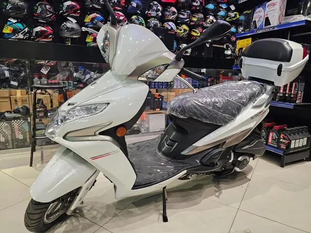 Carro Haojue VR 150 2024 150 cc