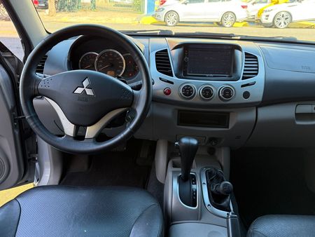 L200 Triton Sport L 200 Triton HPE 4x4 3.5 V6 (flex) (cab. dupla) (aut)