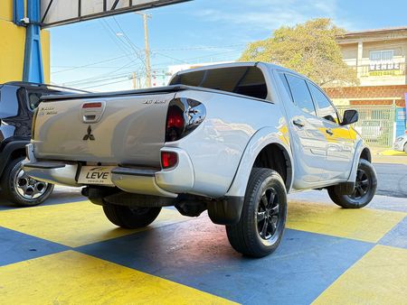 L200 Triton Sport L 200 Triton HPE 4x4 3.5 V6 (flex) (cab. dupla) (aut)