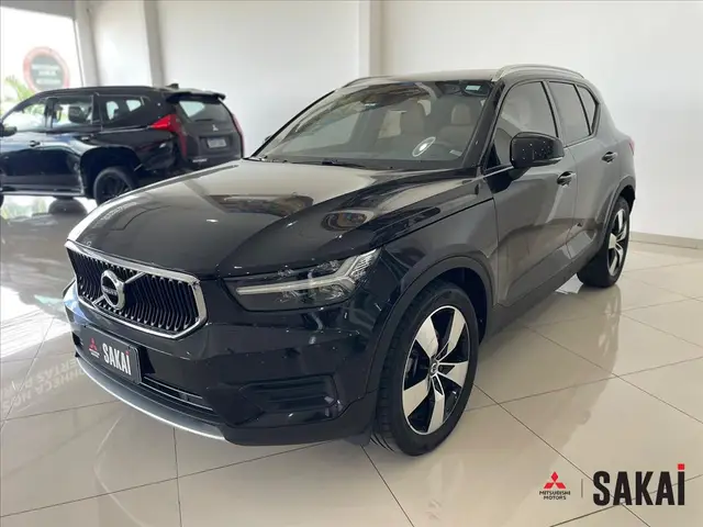 Carro Volvo XC40 2020 2.0 T4 Momentum FWD