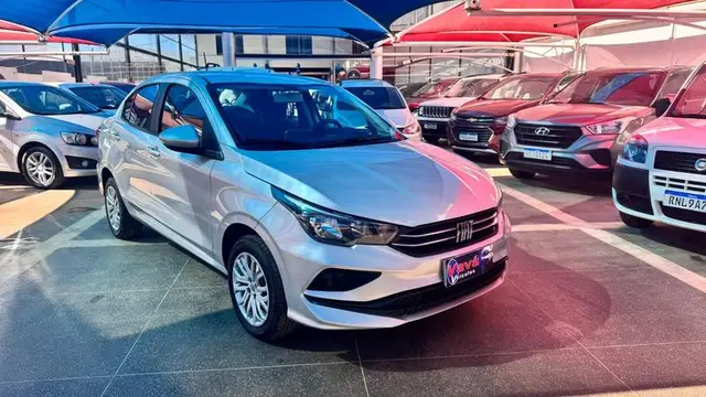 Carro Fiat Cronos 2023 Drive 1.0 (Flex) MT