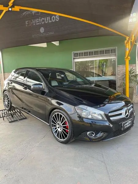 Carro Mercedes-Benz Classe A  2014 200 Urban 1.6 DCT Turbo