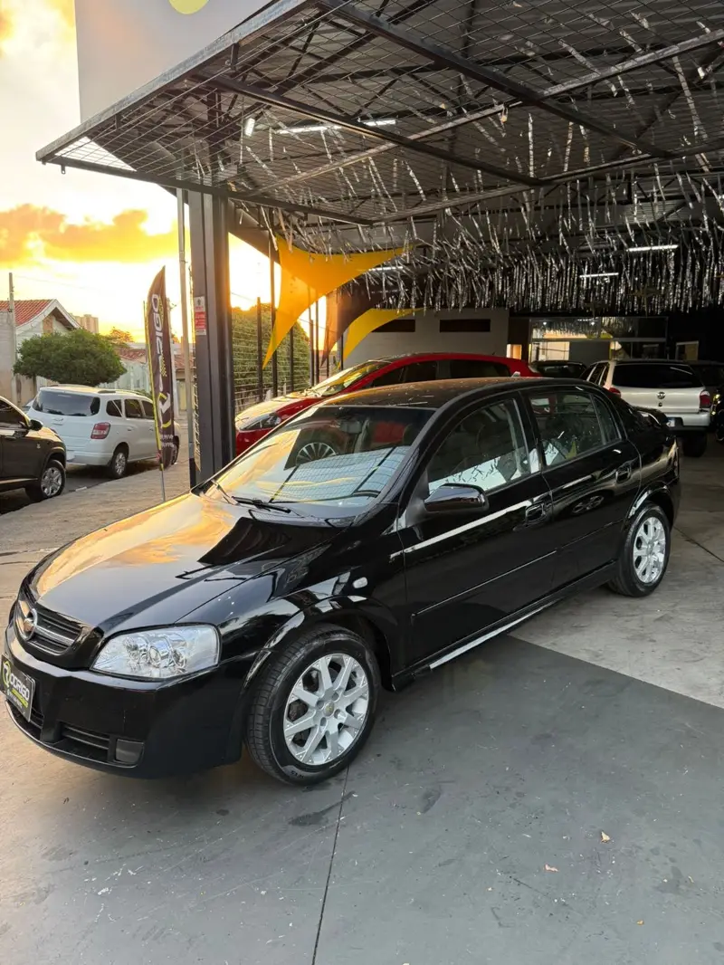 Chevrolet Astra Hatch Advantage 2.0 Plus (Flex)