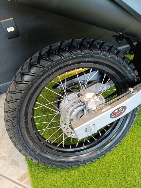 XRE 300 (Flex)