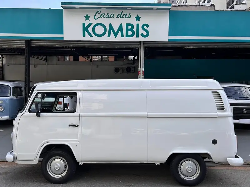 Volkswagen Kombi Lotação 1.4 (Flex)