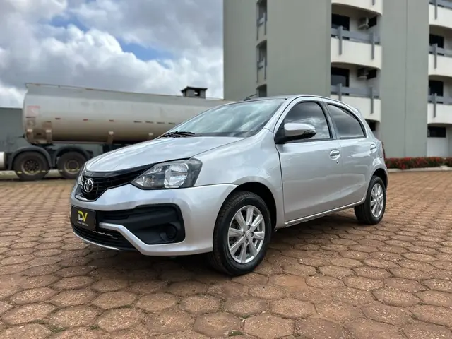 Carro Toyota Etios 2020 X Plus 1.5 (Flex)