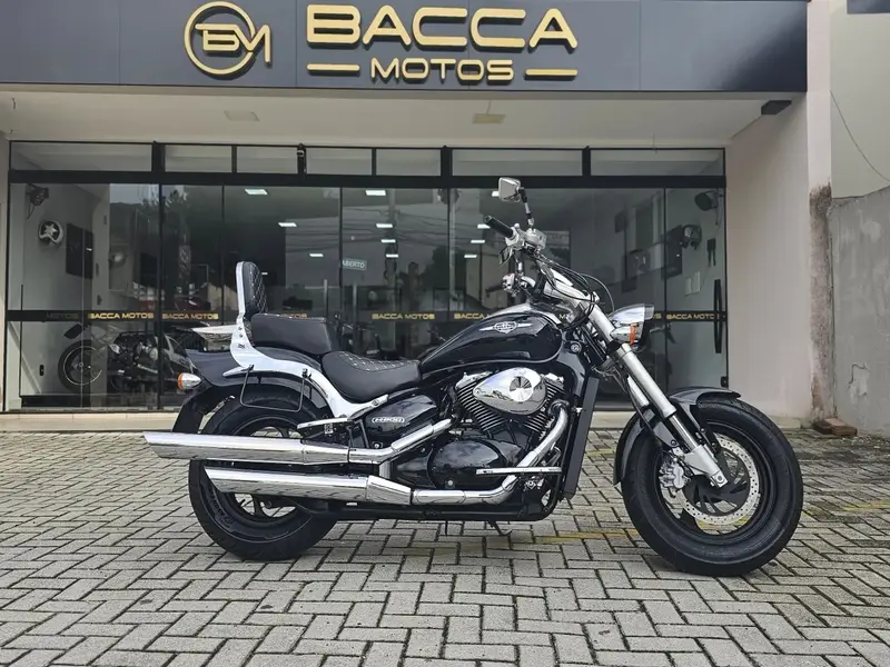 Suzuki Boulevard M800