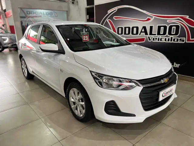 Carro Chevrolet Onix 2023 LT 1.0