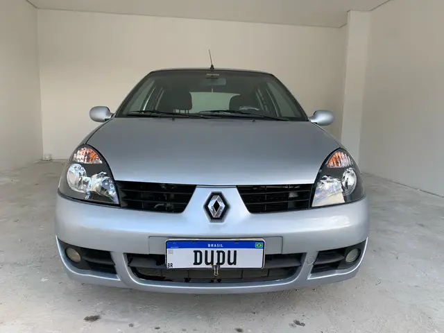 Carro Renault Clio 2008 Hatch. Authentique 1.6 16V (flex) 4p