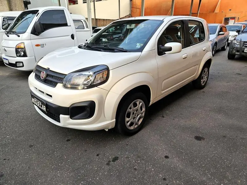 Fiat Uno Attractive 1.0