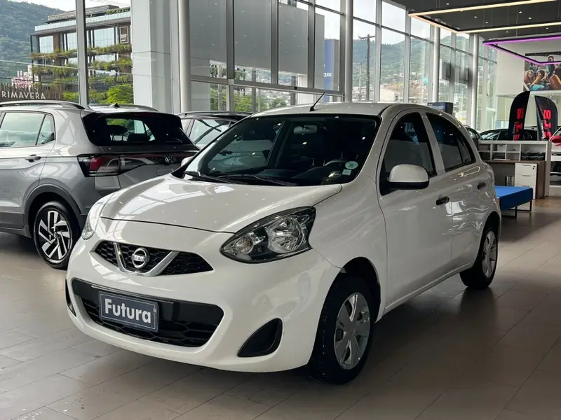 Nissan March 1.0 12V S (Flex)