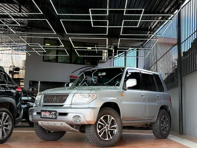 Carro Mitsubishi Pajero TR4 2006 2.0 16V Long Range (aut)