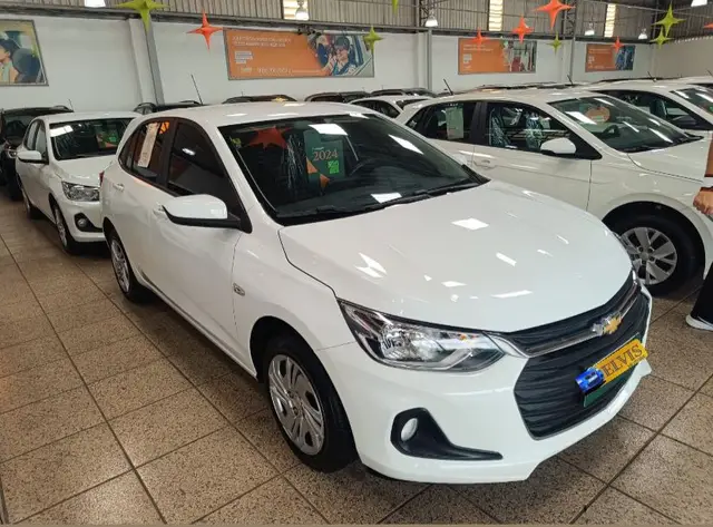 Carro Chevrolet Onix 2024 LT 1.0