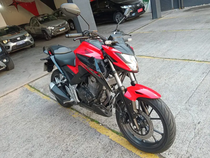 Honda CB 300F Twister (CBS)