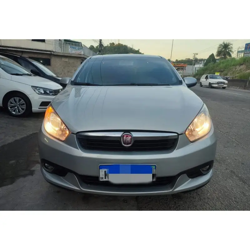 Fiat Grand Siena Essence 1.6 16V (Flex)