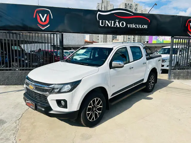 Carro Chevrolet S10 Cabine Dupla 2021 S10 2.8 CTDI LS 4WD (Cabine Dupla)