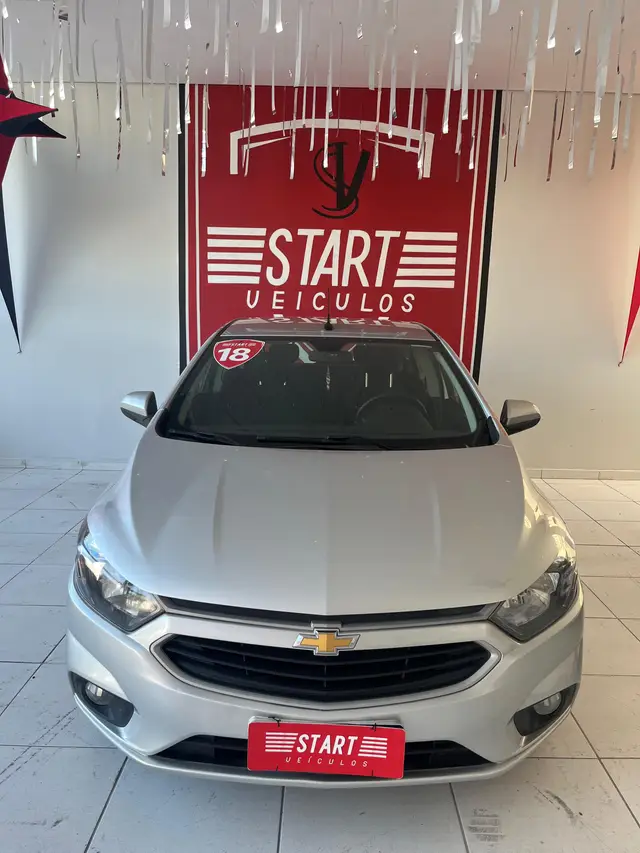 Carro Chevrolet Onix 2018 1.4 LT SPE/4 (Aut)