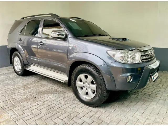Carro Toyota Hilux SW4 2011 SRV 4x4 3.0 Turbo  (aut)