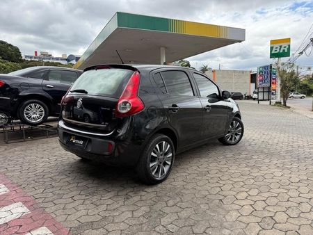 Palio Essence 1.6 16V (Flex)