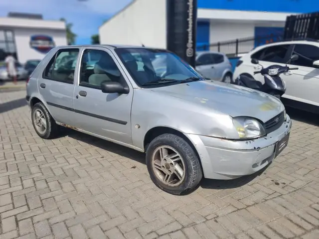 Carro Ford Fiesta Hatch 2002 Street Action 1.0 MPi