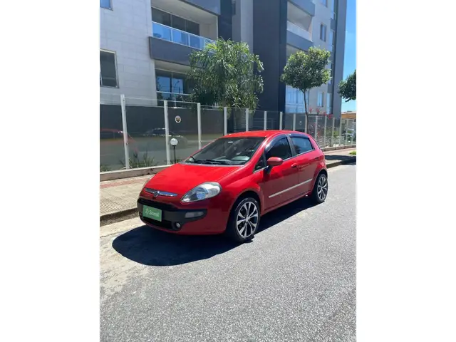 Carro Fiat Punto 2013 Attractive 1.4 (Flex)