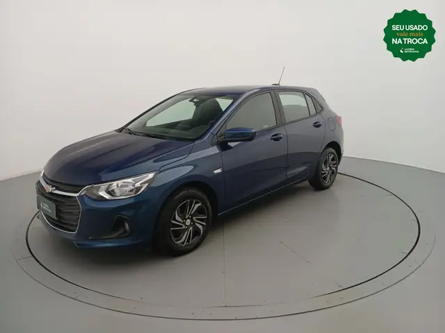Carro Chevrolet Onix Plus 2024 LT 1.0