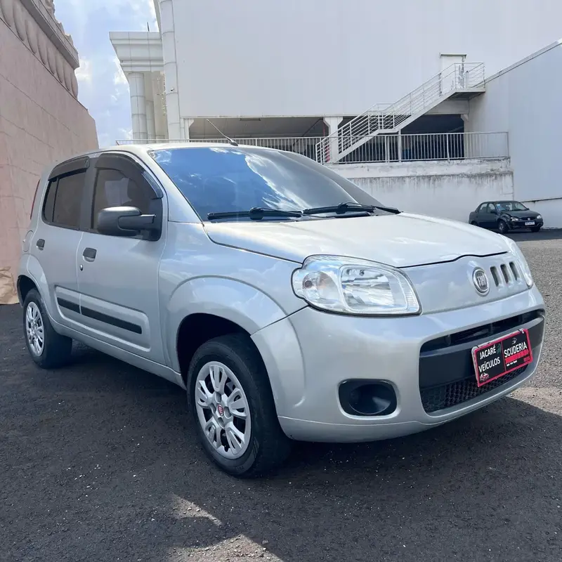Fiat Uno Vivace 1.0 8V (Flex) 4p