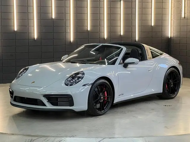 Carro Porsche 911 2024 Targa 4 GTS 3.0