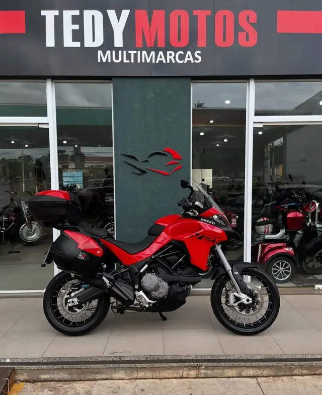 Carro Ducati Multistrada 2023 V2S