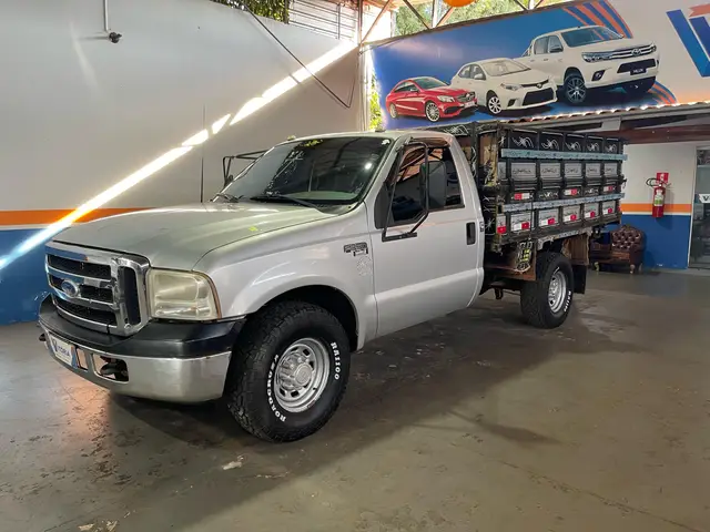 Carro Ford F-350 2011 F350 (Cabine Simples)