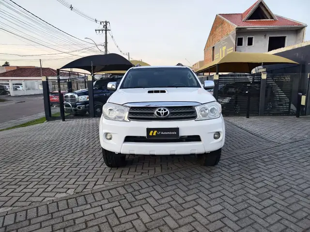 Carro Toyota Hilux SW4 2008 SRV 4x4 3.0 Turbo  (aut)