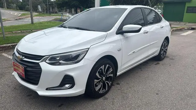 Carro Chevrolet Onix Plus 2022 1.0 LT (Flex)