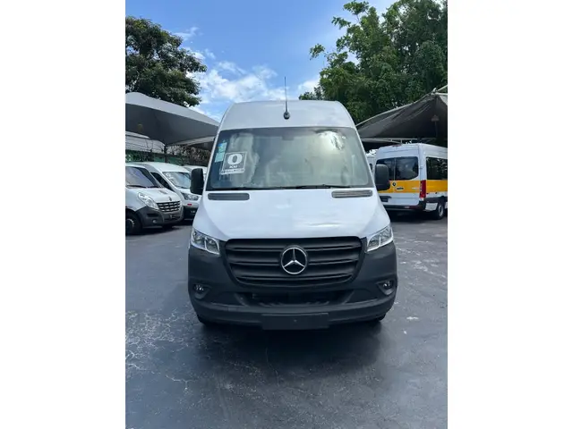 Carro Mercedes-Benz Sprinter 2025 417 VAN L.T.B 16L Diesel( E6)