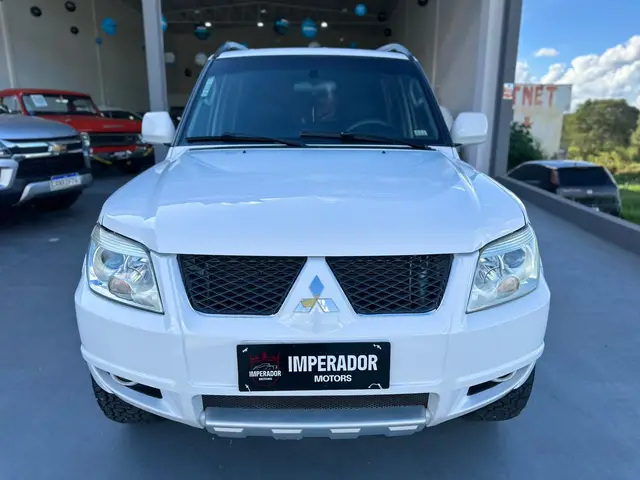Carro Mitsubishi Pajero TR4 2014 2.0 16V 4X4 (Flex) (Aut)