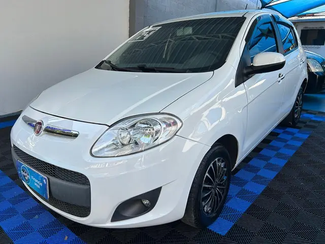 Carro Fiat Palio 2014 Attractive 1.4 8V (Flex)