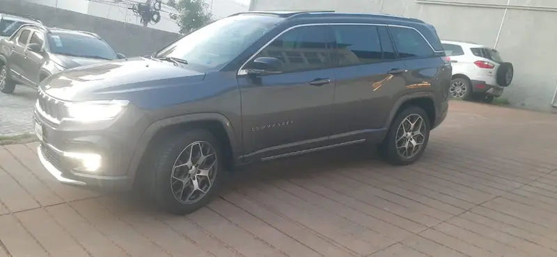 Jeep Commander Overland 1.3 T270