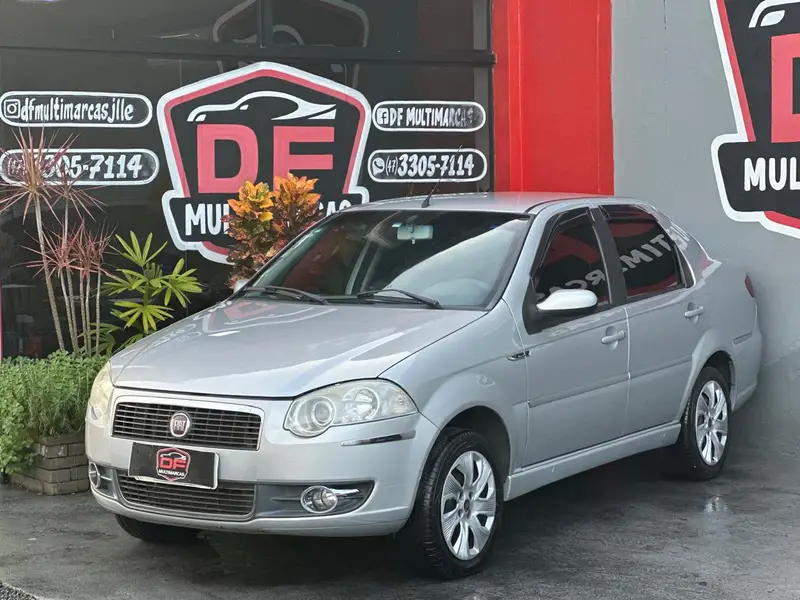 Fiat Siena Essence 1.6 16V (Flex)