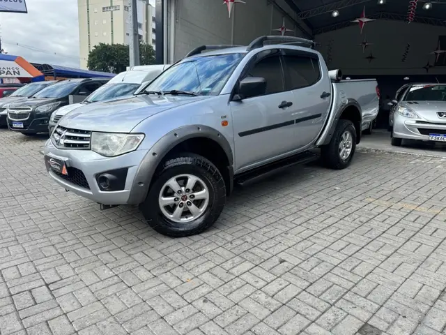 Carro Mitsubishi L200 Triton Sport 2015 3.2 Di-D 4x4 GLS