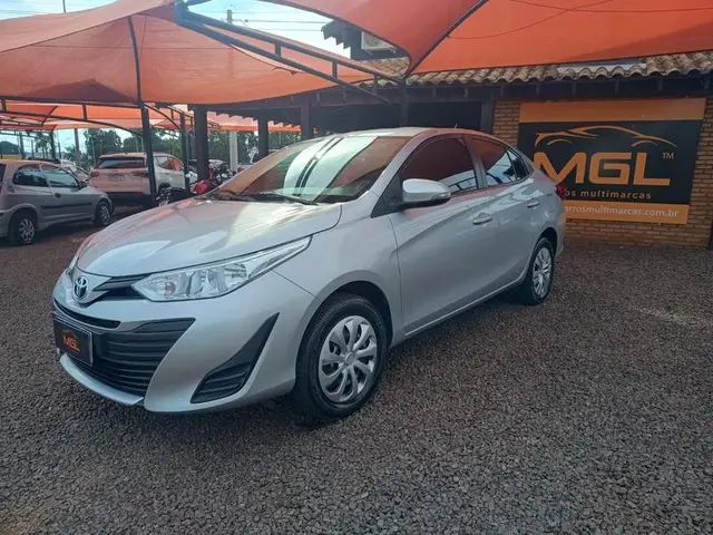 Carro Toyota Yaris 2021 1.5 XL Plus Connect CVT (Flex)