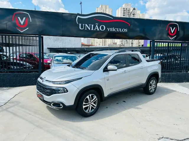 Carro Fiat Toro 2019 Volcano 2.0 diesel AT9 4x4