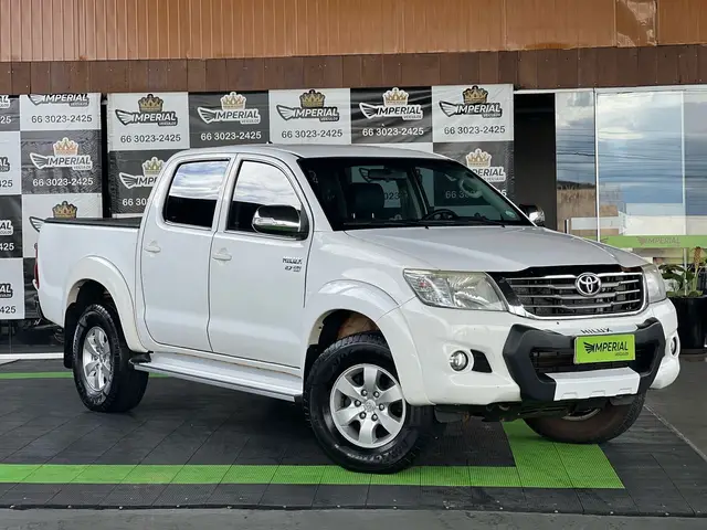 Carro Toyota Hilux SW4 2015 SRV 4x4 3.0 Turbo  (aut)
