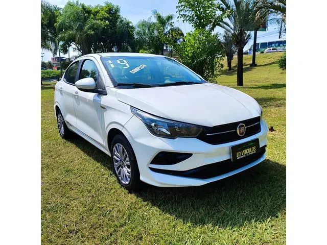 Carro Fiat Cronos 2019 1.3 Drive Firefly (Flex)