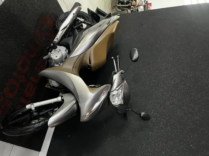 Honda Biz 125i Flex