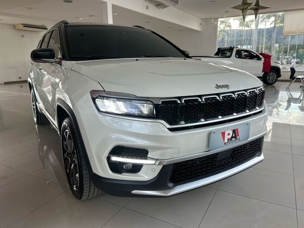 Commander Limited 1.3 T270