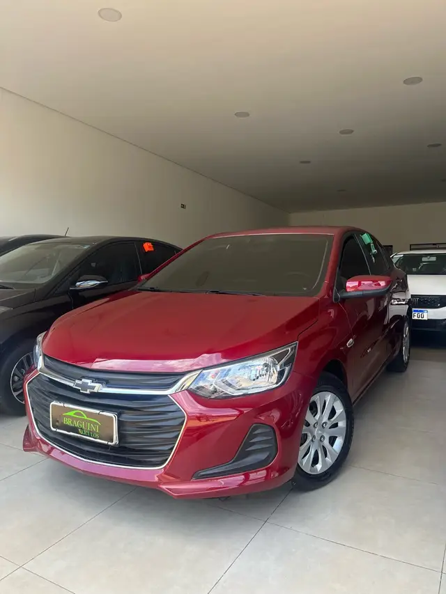 Carro Chevrolet Onix Plus 2023 LT 1.0