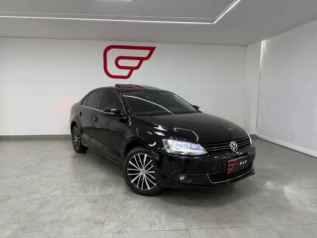 Carro Volkswagen Jetta 2013 2.0 TSI Highline DSG
